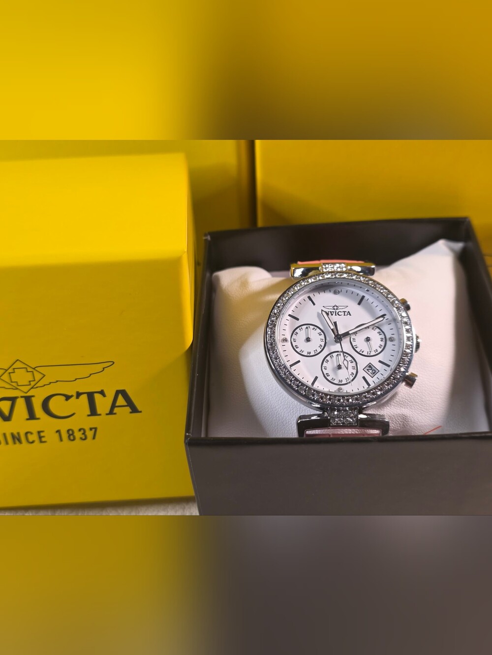 Invicta Celestial Lady Chronograph Watch – 38mm - Jeweled Bezel - NWT - Picture 5 of 5